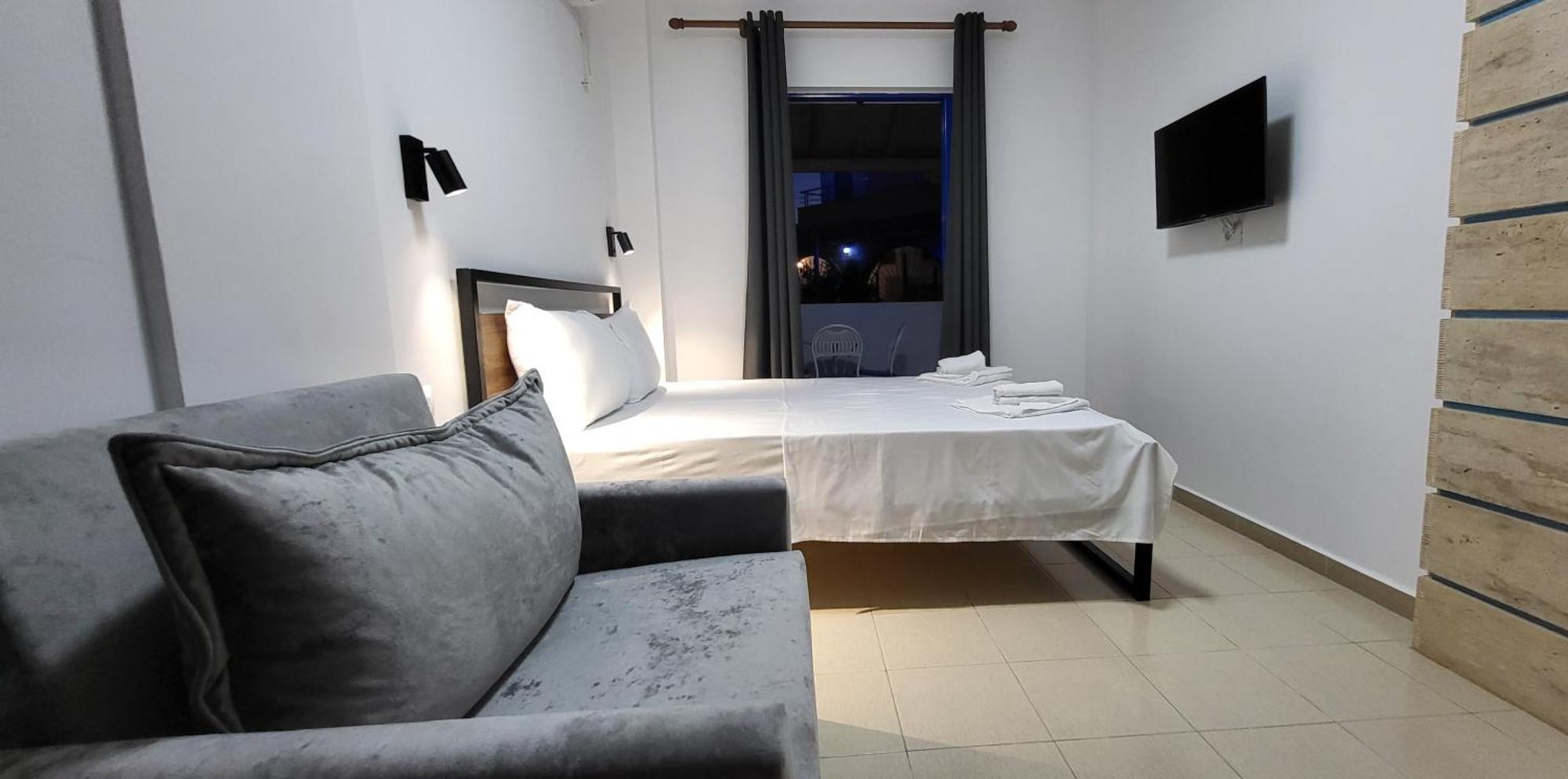 Itaka Summer Rooms Lukova Ngoại thất bức ảnh
