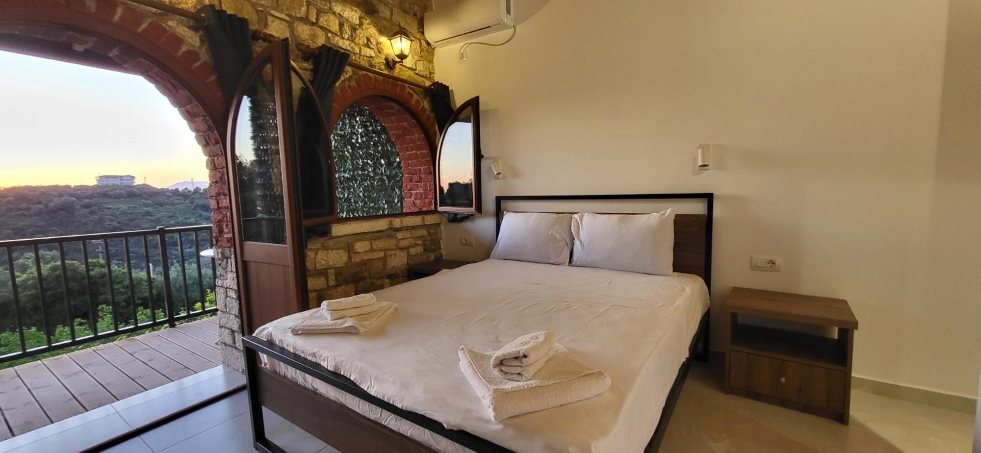 Itaka Summer Rooms Lukova Ngoại thất bức ảnh
