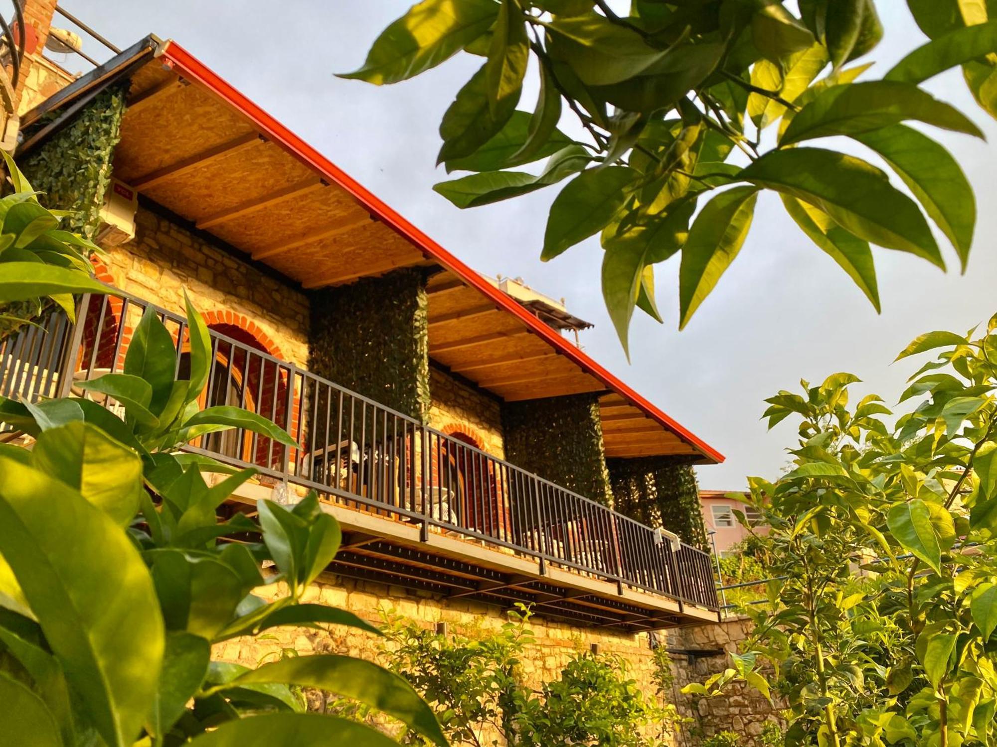 Itaka Summer Rooms Lukova Ngoại thất bức ảnh