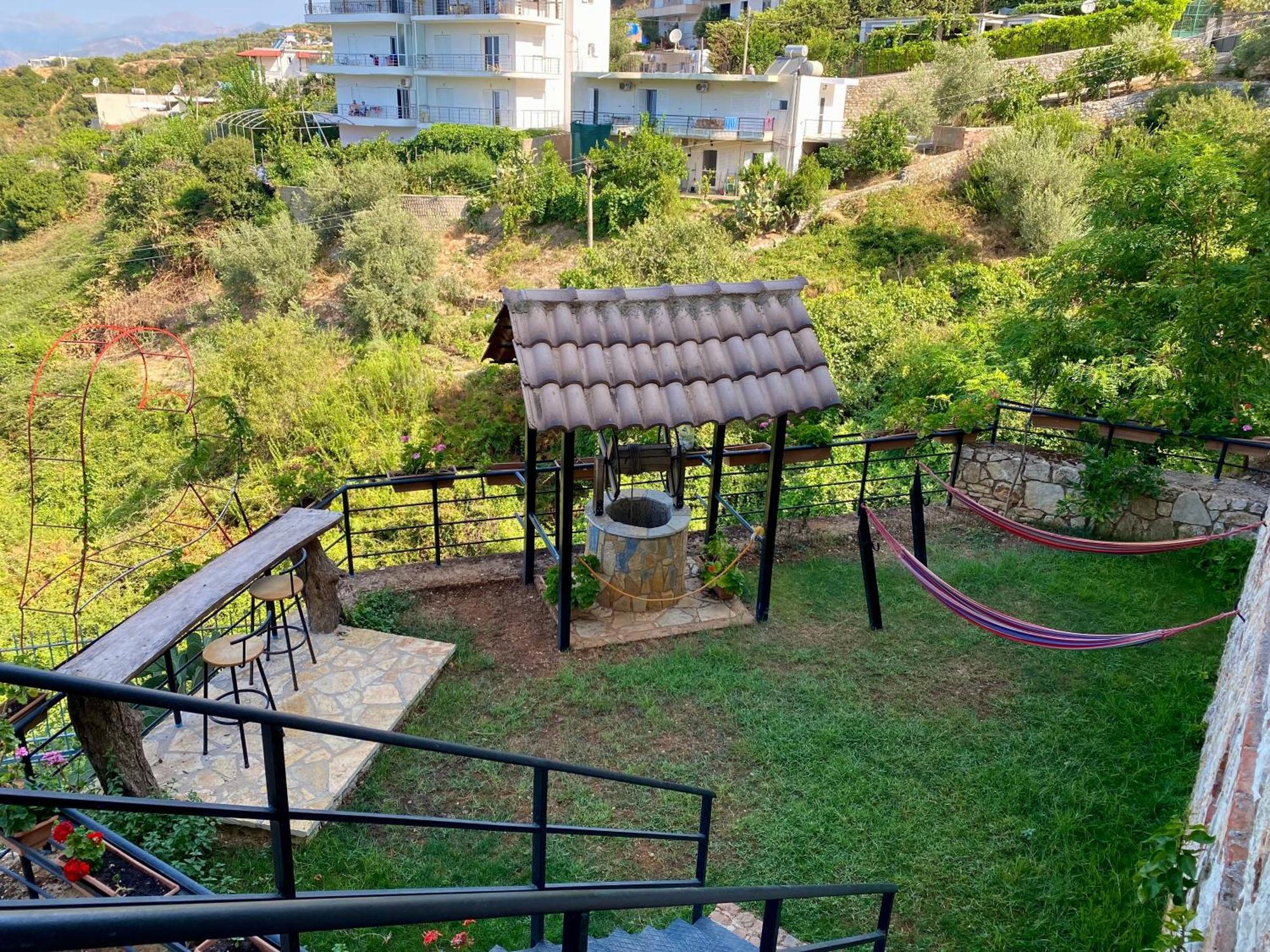 Itaka Summer Rooms Lukova Ngoại thất bức ảnh