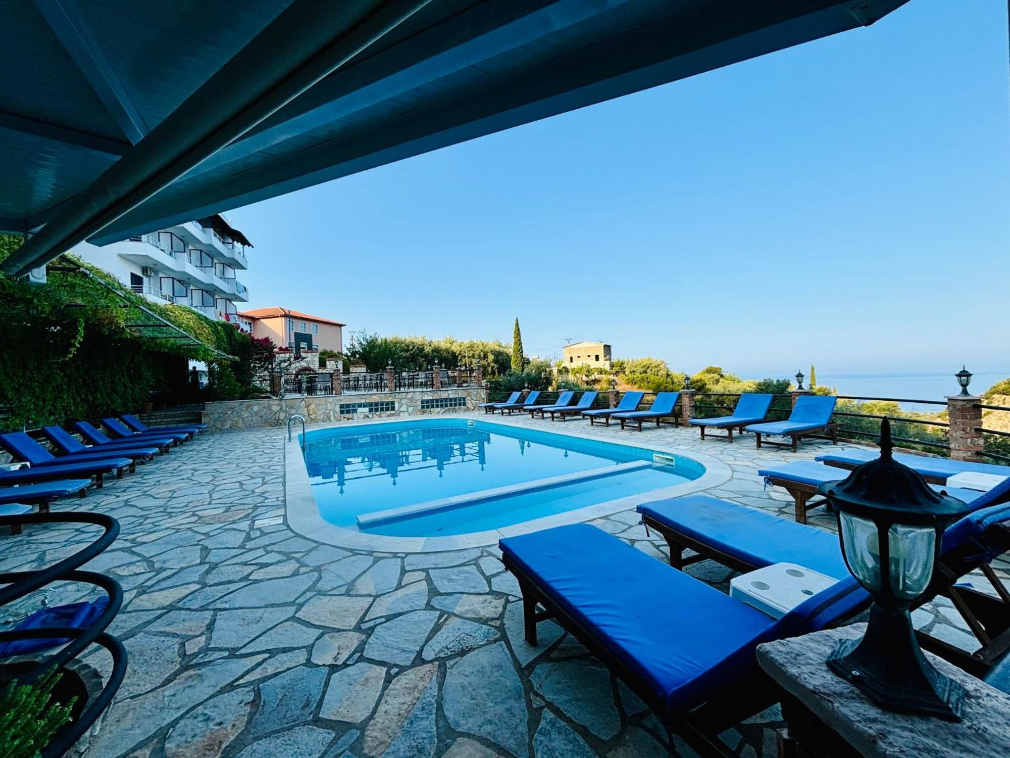 Itaka Summer Rooms Lukova Ngoại thất bức ảnh
